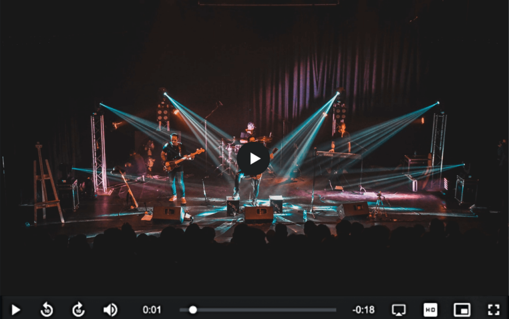 HTML5 video player streaming a live concert