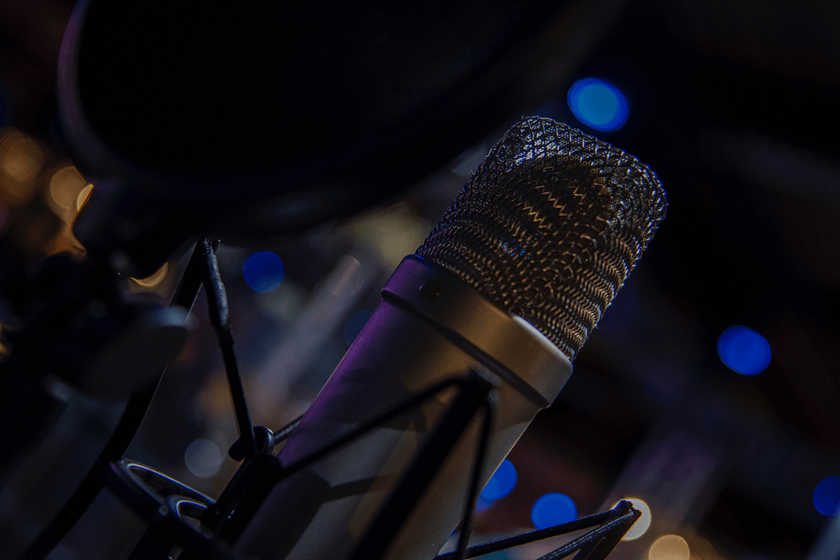 Studio microphone for radio streaming