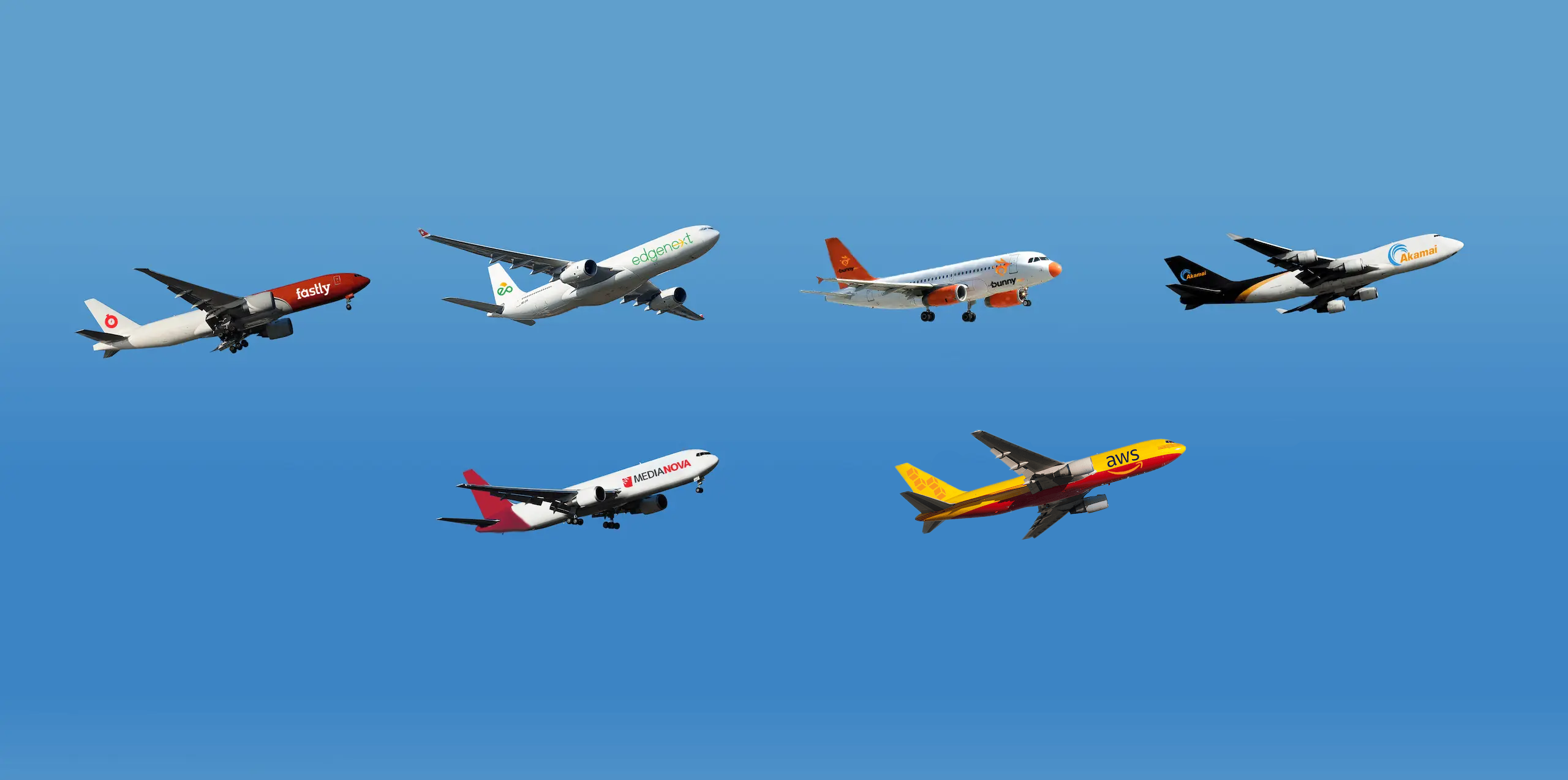Several airplanes flying side by side, symbolising multi-CDN